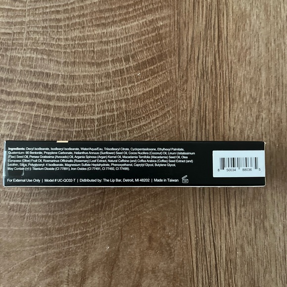 Tlb concealer. Color caramel 1.0 its new - Picture 3 of 3